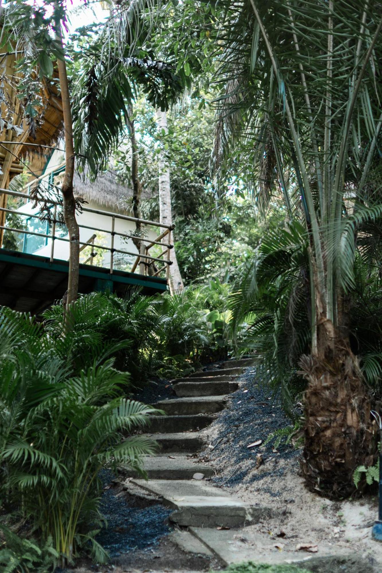 Leela Garden Resort Bamboolove 반 타이 외부 사진