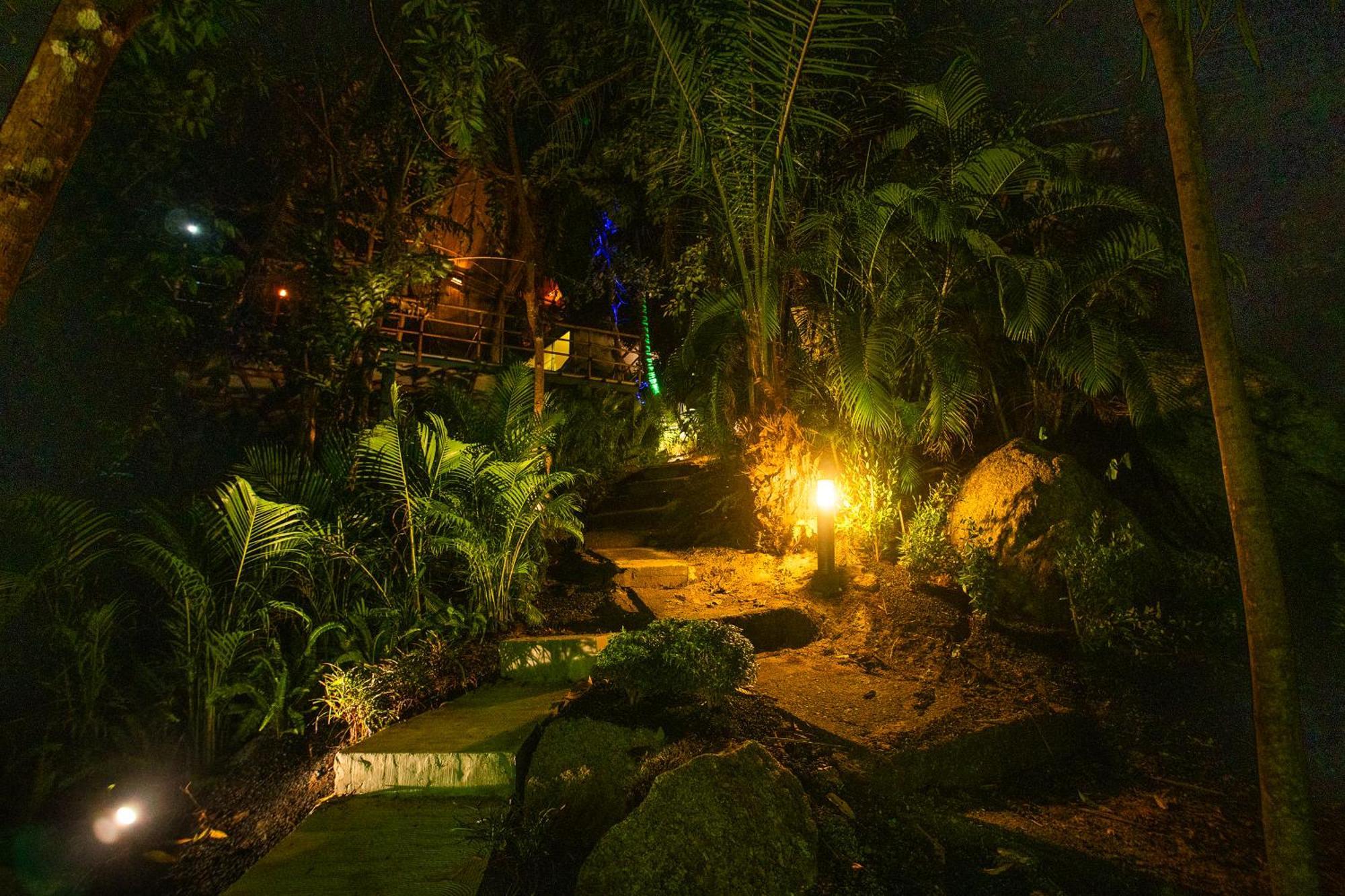 Leela Garden Resort Bamboolove 반 타이 외부 사진